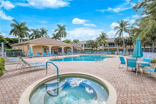 6100 Jonathans Bay CIR 302, Fort Myers, FL 33908