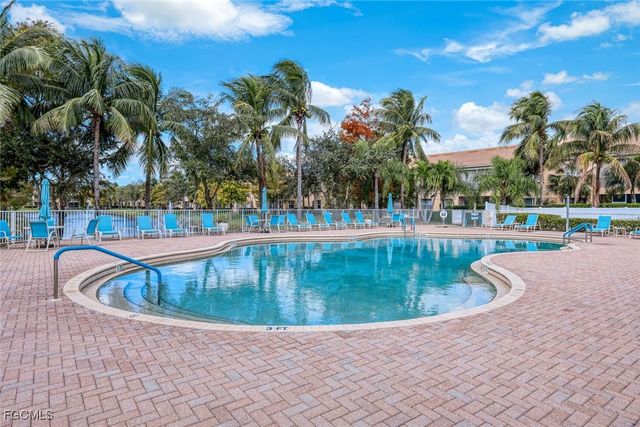 6100 Jonathans Bay CIR 302, Fort Myers, FL 33908