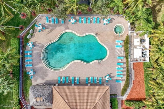 6100 Jonathans Bay CIR 302, Fort Myers, FL 33908