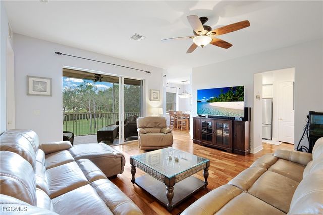 6100 Jonathans Bay CIR 302, Fort Myers, FL 33908