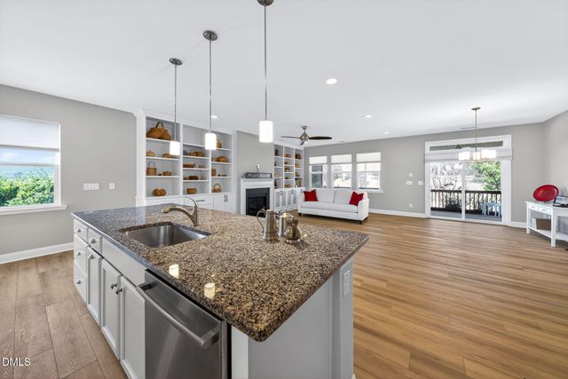 400 Eno Drive, Holly Springs, NC 27540