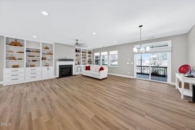 400 Eno Drive, Holly Springs, NC 27540