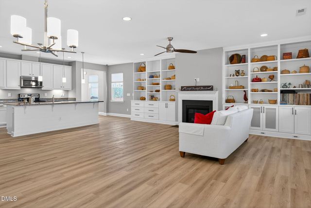 400 Eno Drive, Holly Springs, NC 27540