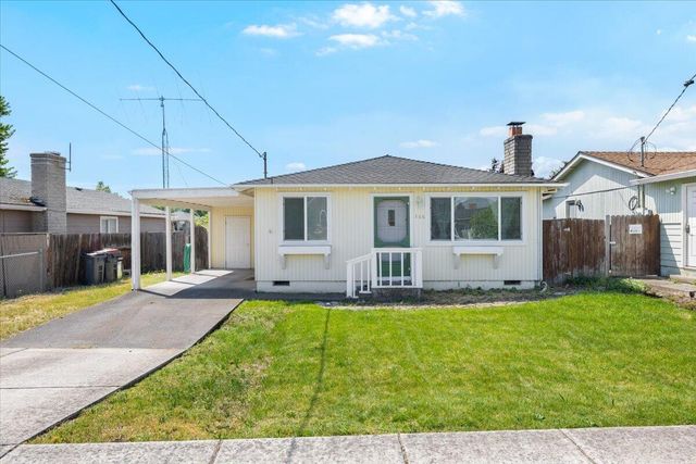 166 Mace Road, Medford, OR 97501