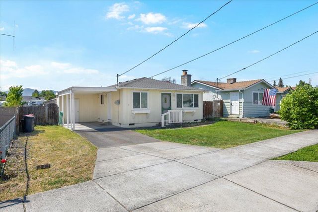 166 Mace Road, Medford, OR 97501