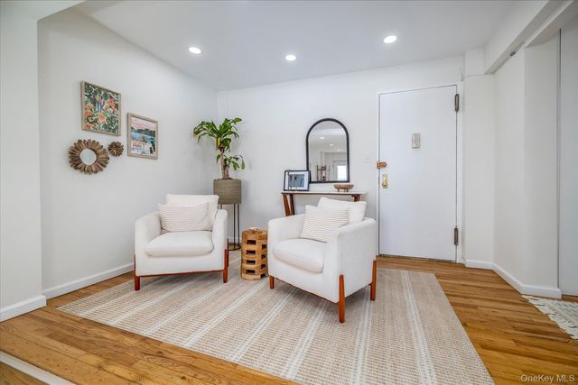 522 Shore Road 3AA, Long Beach, NY 11561