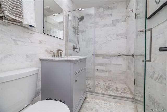 522 Shore Road 3AA, Long Beach, NY 11561