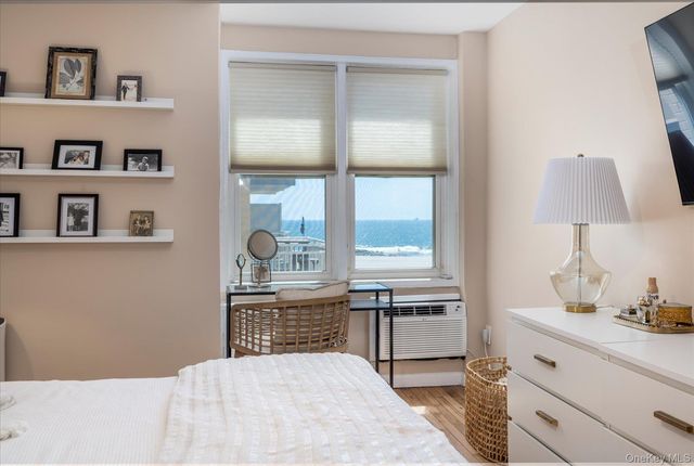 522 Shore Road 3AA, Long Beach, NY 11561