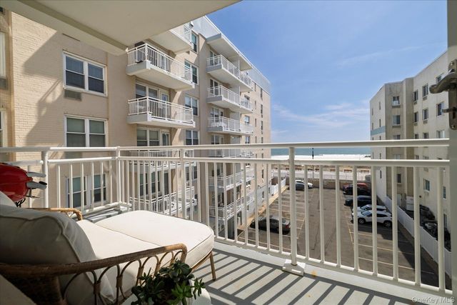 522 Shore Road 3AA, Long Beach, NY 11561
