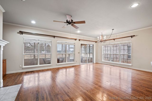 7909 E Freeport Place, Broken Arrow, OK 74014