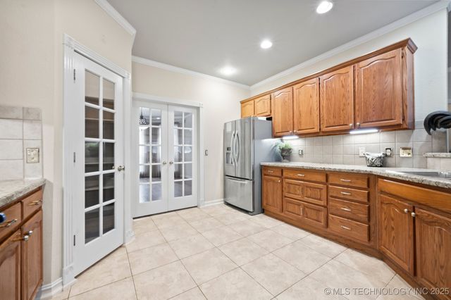 7909 E Freeport Place, Broken Arrow, OK 74014