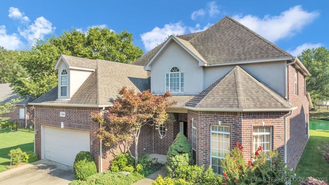 7909 E Freeport Place, Broken Arrow, OK 74014