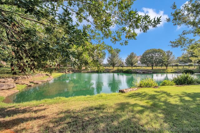 7909 E Freeport Place, Broken Arrow, OK 74014