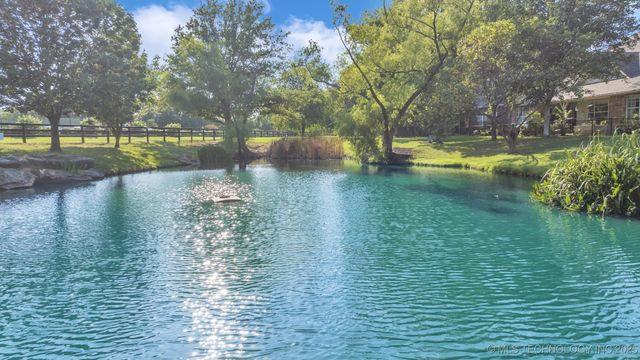 7909 E Freeport Place, Broken Arrow, OK 74014