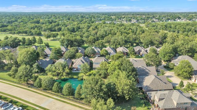 7909 E Freeport Place, Broken Arrow, OK 74014