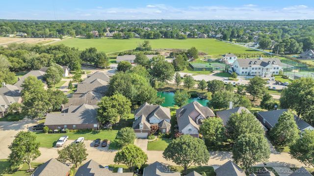 7909 E Freeport Place, Broken Arrow, OK 74014