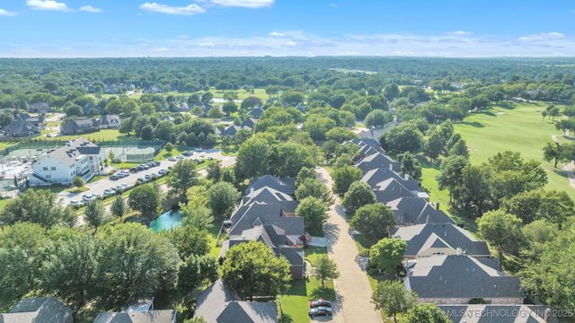 7909 E Freeport Place, Broken Arrow, OK 74014