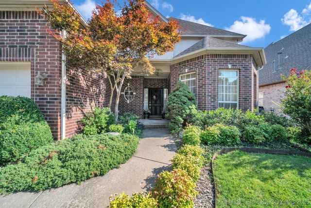 7909 E Freeport Place, Broken Arrow, OK 74014