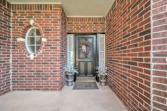 7909 E Freeport Place, Broken Arrow, OK 74014