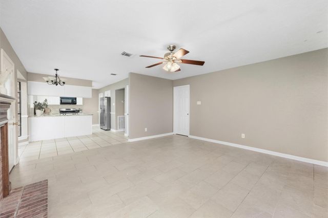 1926 Victoria Garden Drive, Richmond, TX 77406