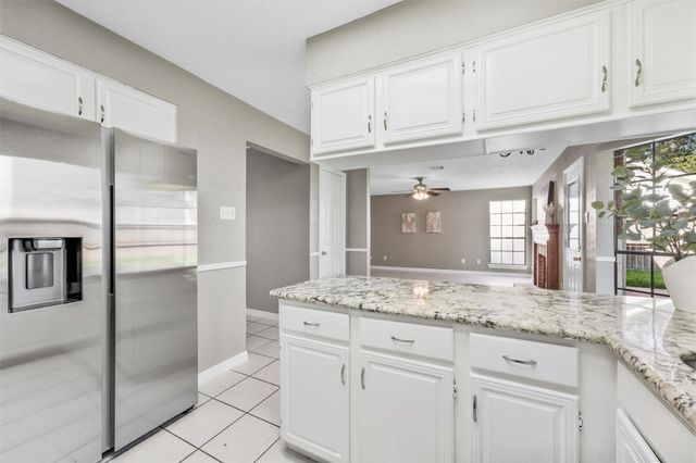 1926 Victoria Garden Drive, Richmond, TX 77406