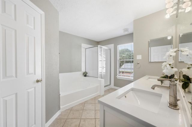 1926 Victoria Garden Drive, Richmond, TX 77406