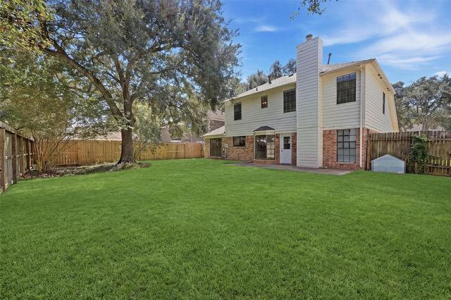 1926 Victoria Garden Drive, Richmond, TX 77406