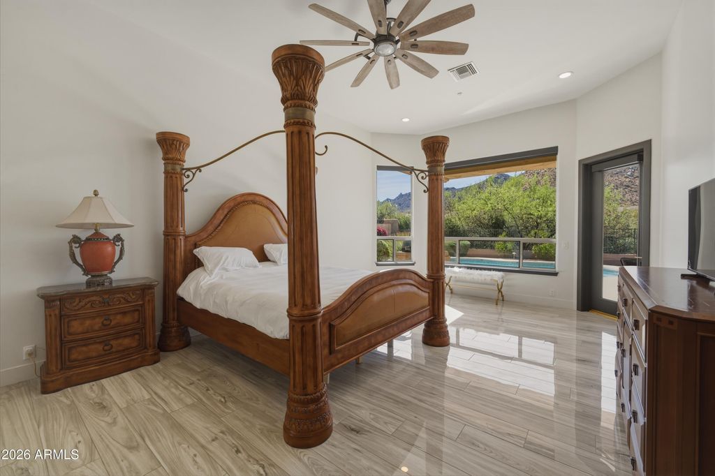 Image 20 of property listing at 11789 E Parkview Lane, Scottsdale, AZ 85255