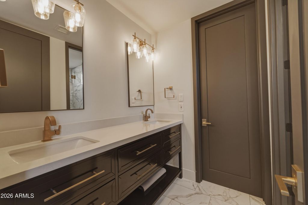 Image 35 of property listing at 11789 E Parkview Lane, Scottsdale, AZ 85255