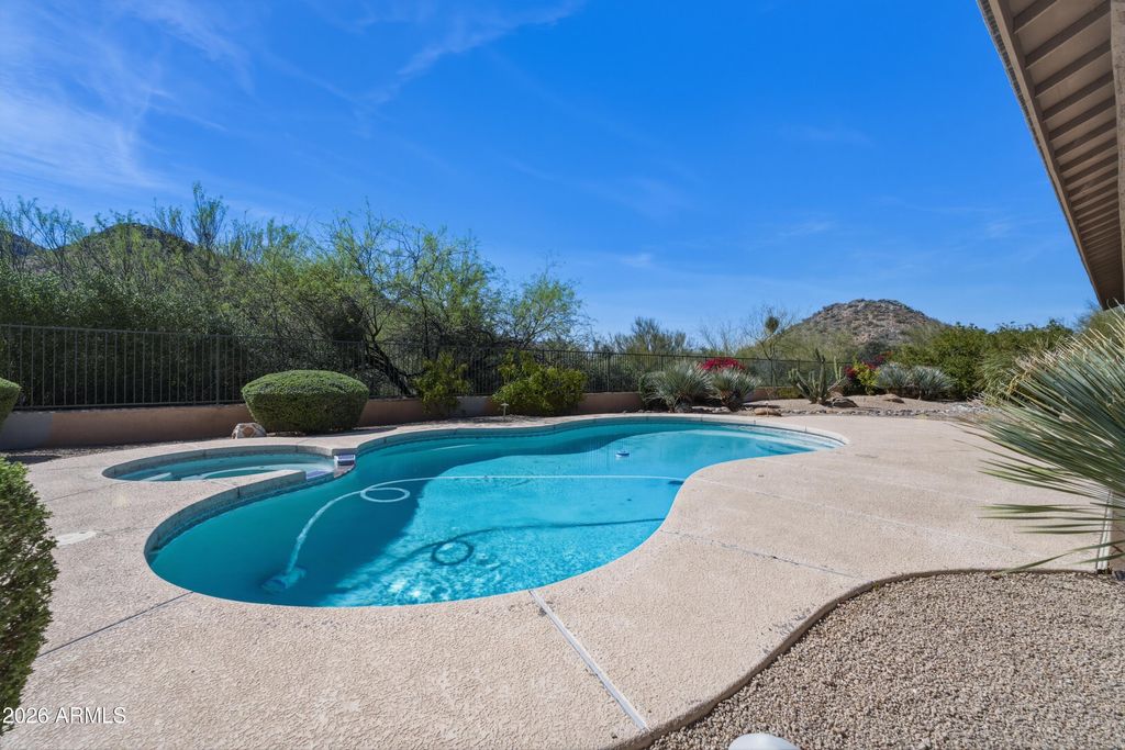 Image 43 of property listing at 11789 E Parkview Lane, Scottsdale, AZ 85255
