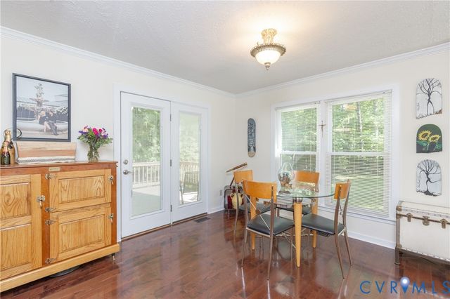 14305 Woods Walk Ln, Midlothian, VA 23112