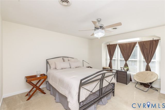 14305 Woods Walk Ln, Midlothian, VA 23112