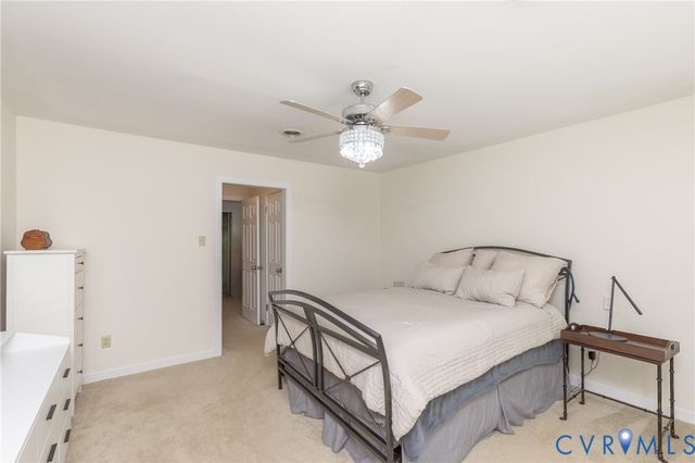 14305 Woods Walk Ln, Midlothian, VA 23112
