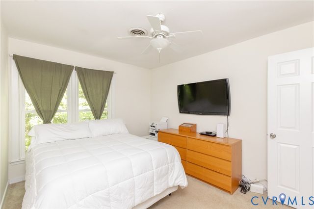 14305 Woods Walk Ln, Midlothian, VA 23112