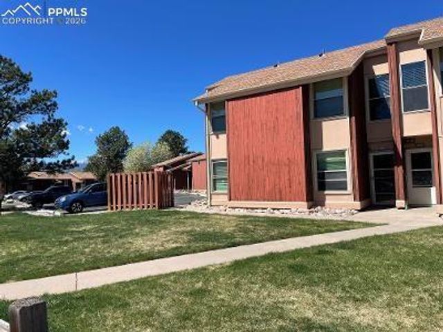 4511 N Carefree Circle, Colorado Springs, CO 80917