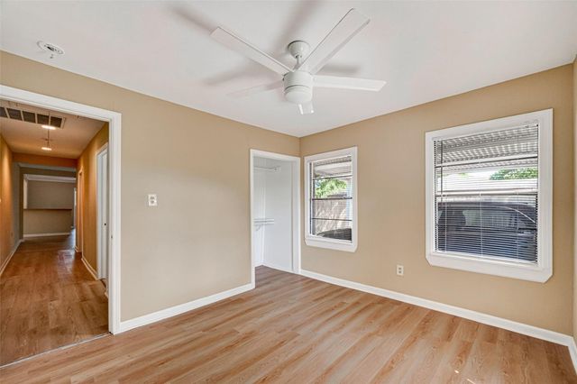 1504 Lawrence Avenue, Pasadena, TX 77506