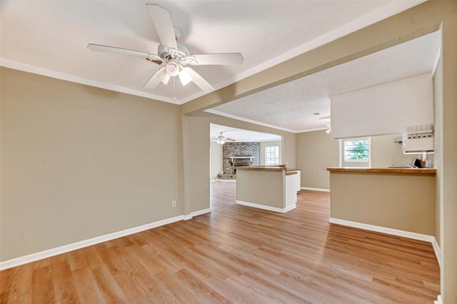 1504 Lawrence Avenue, Pasadena, TX 77506