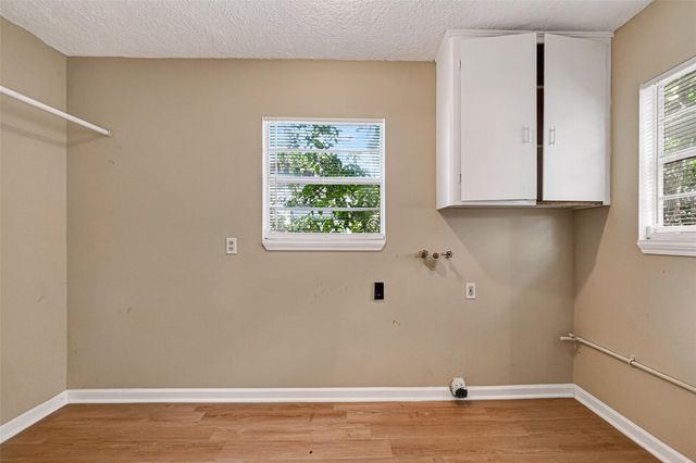 1504 Lawrence Avenue, Pasadena, TX 77506