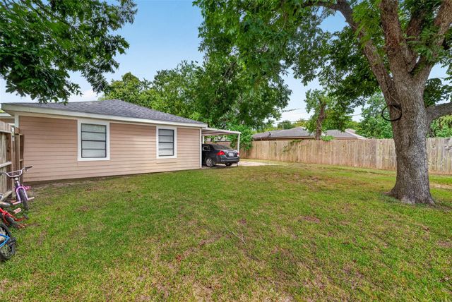 1504 Lawrence Avenue, Pasadena, TX 77506