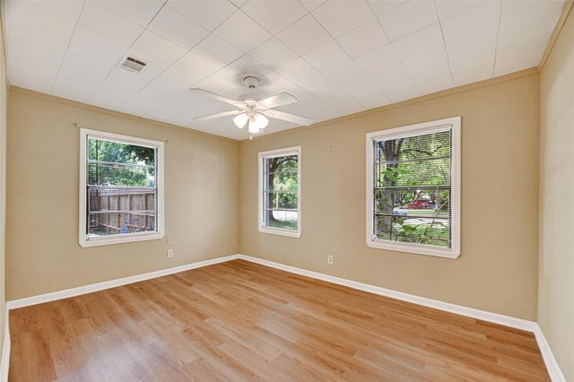 1504 Lawrence Avenue, Pasadena, TX 77506