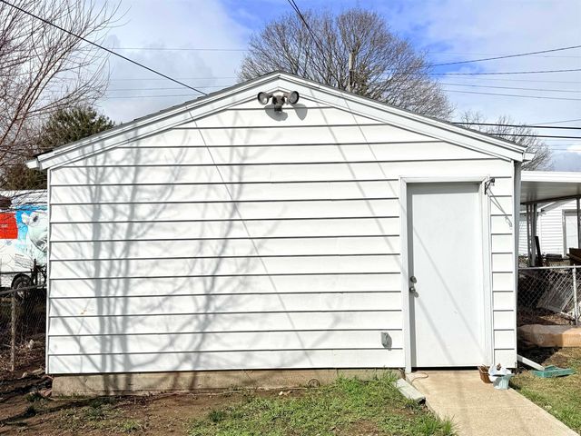 1640 W Spencer Avenue, Marion, IN 46952