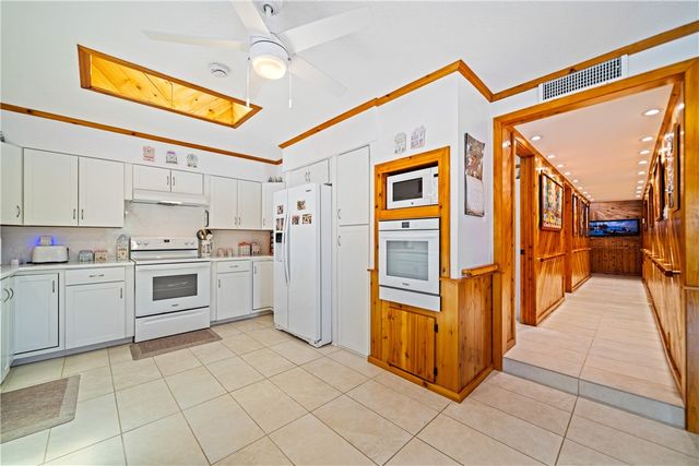 2519 Countiss Dr, Corpus Christi, TX 78410