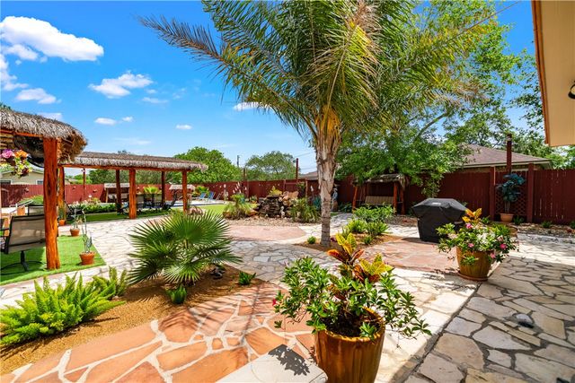 2519 Countiss Dr, Corpus Christi, TX 78410