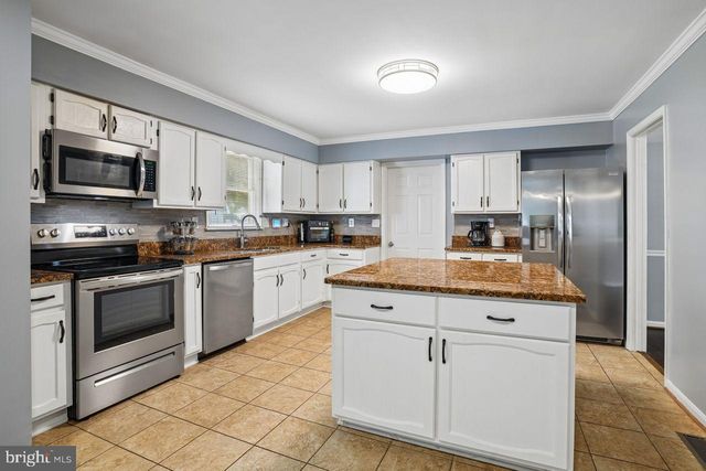 2917 EUTAW FOREST DR, Waldorf, MD 20603