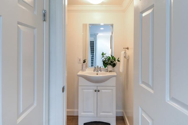 7100 Rainbow Drive 35, San Jose, CA 95129