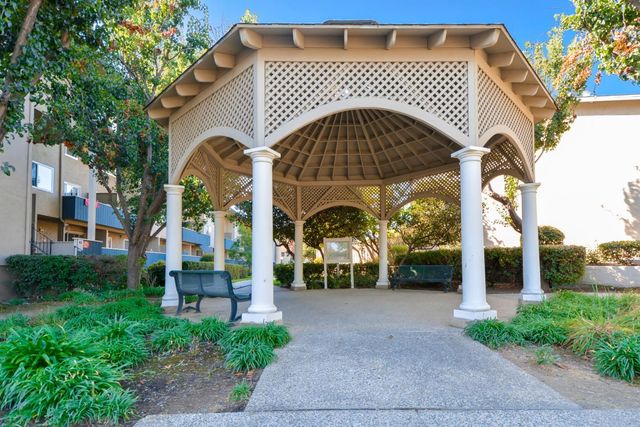 7100 Rainbow Drive 35, San Jose, CA 95129