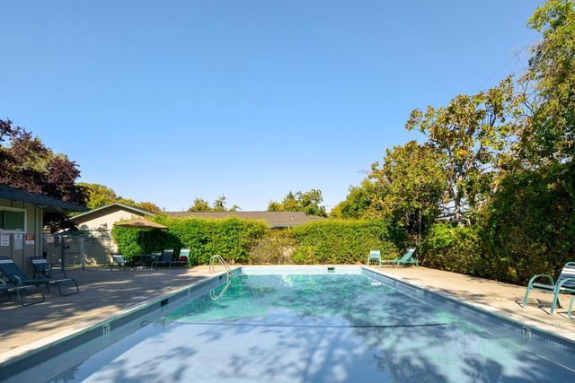 7100 Rainbow Drive 35, San Jose, CA 95129