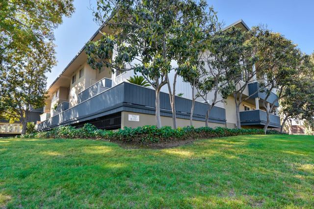 7100 Rainbow Drive 35, San Jose, CA 95129