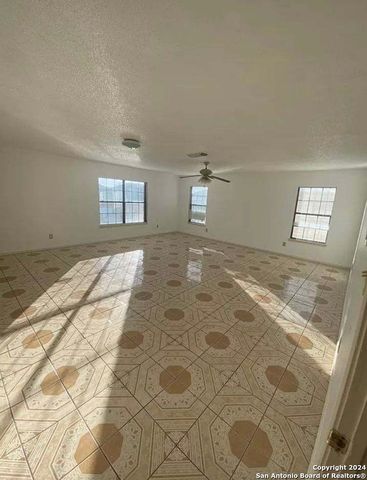 10715 Expedition Creek, San Antonio, TX 78254