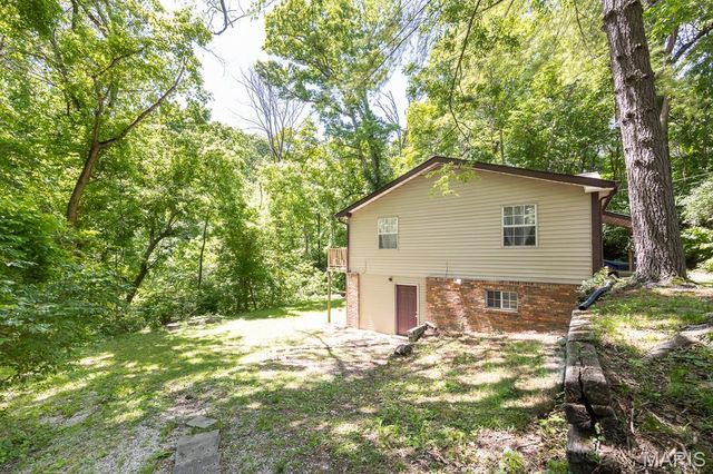 41 Highwood Road, Belleville, IL 62223